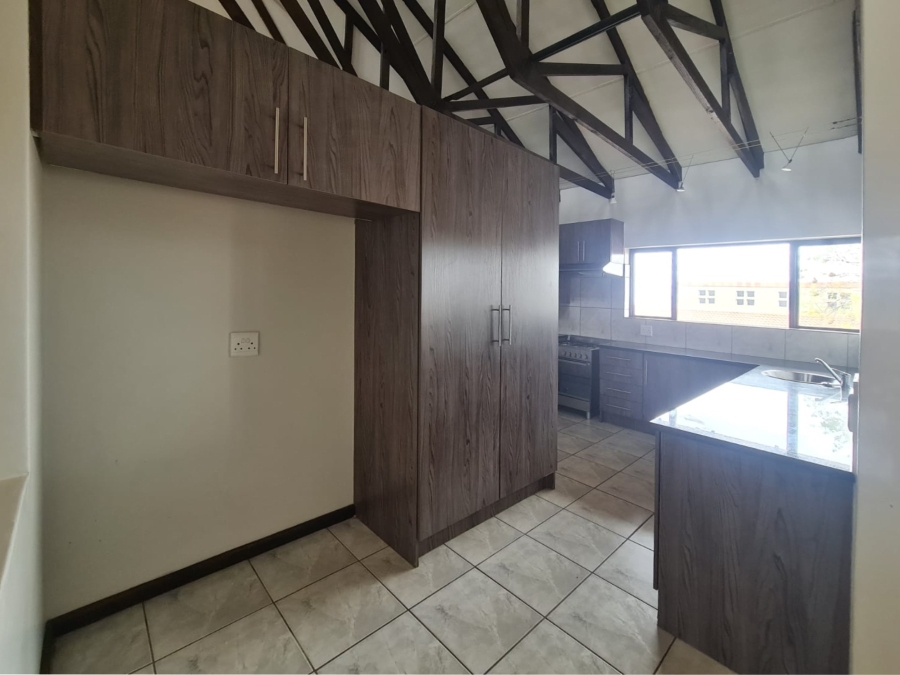 To Let 4 Bedroom Property for Rent in Xanadu Eco Park North West